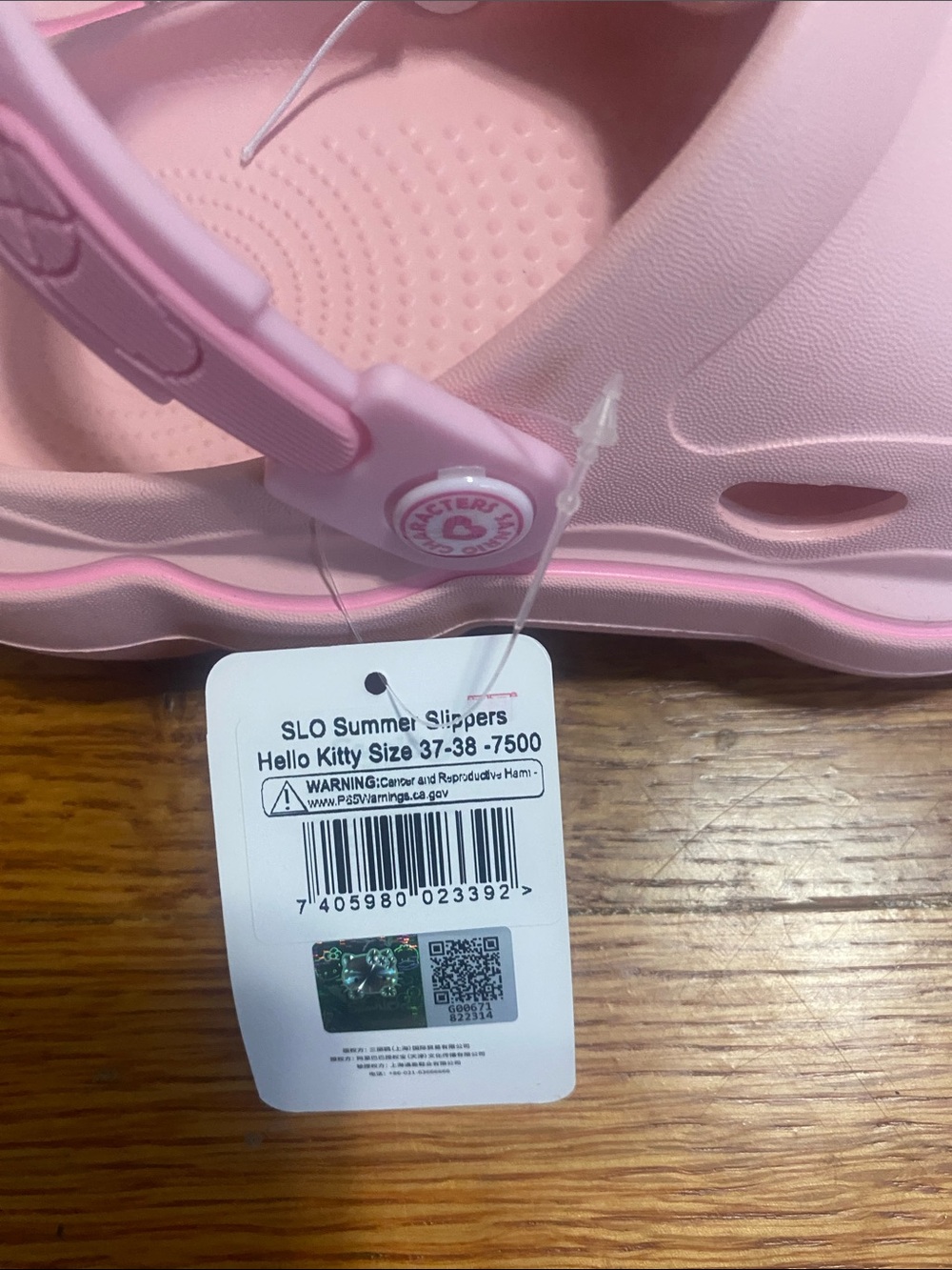 Hello Kitty women’s Light Pink Clog Sandals with Charms - Picture 3 of 9